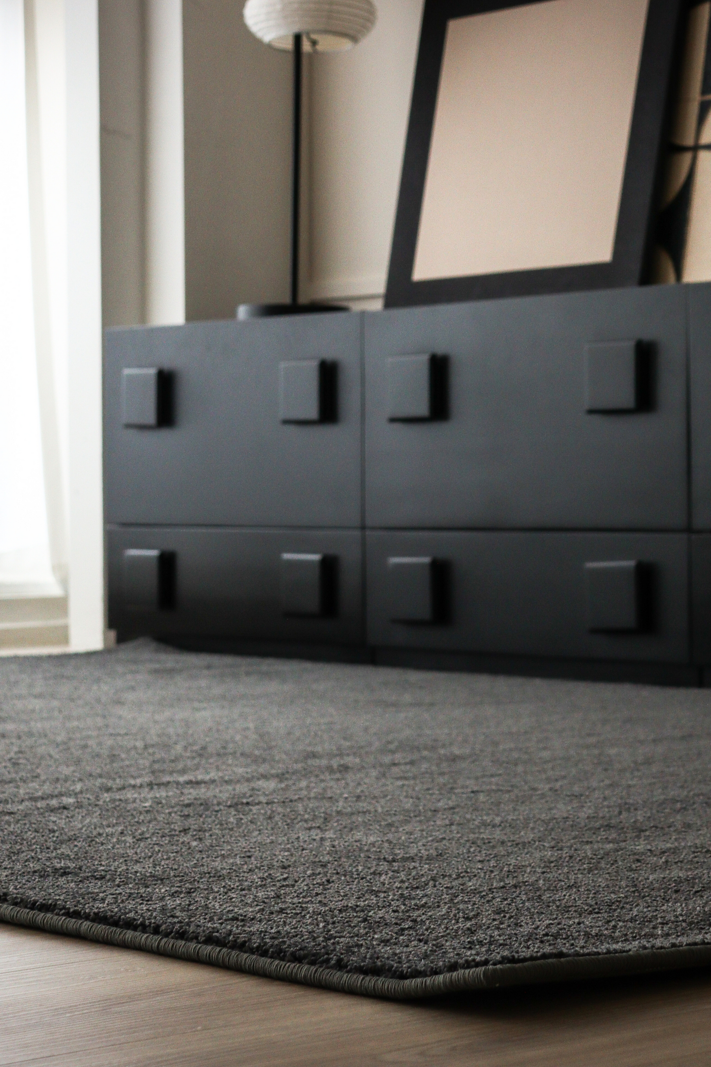 Tapis gris foncé | Série Essentiels intemporels