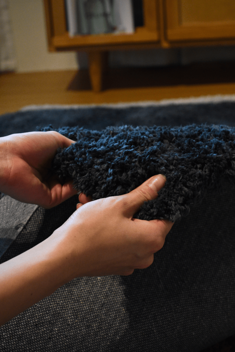 Tapis LuxeFur gris anthracite | Série LuxeFur Dyed