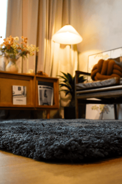 Tapis LuxeFur gris anthracite | Série LuxeFur Dyed